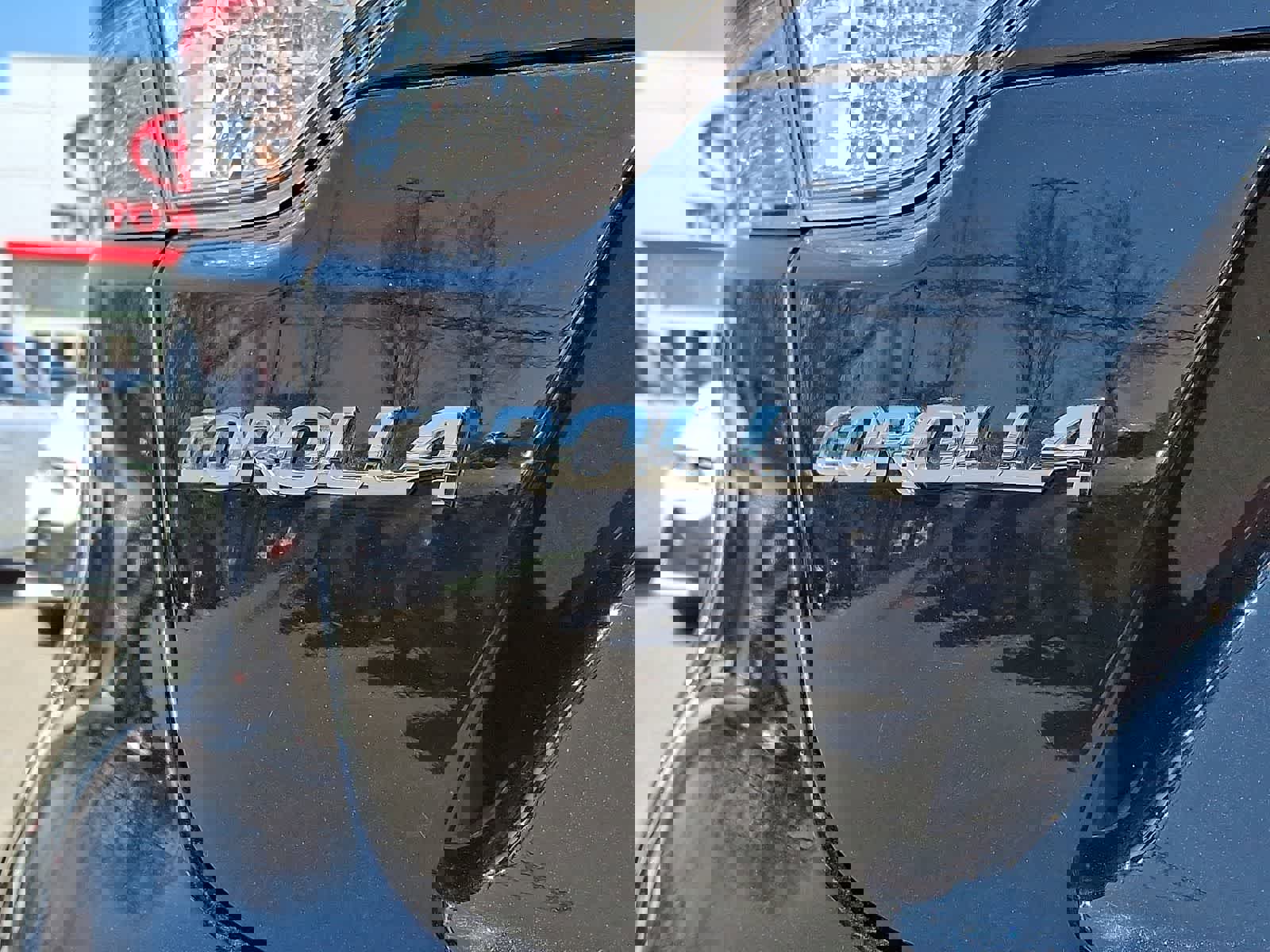 Certified 2023 Toyota Corolla LE image 32