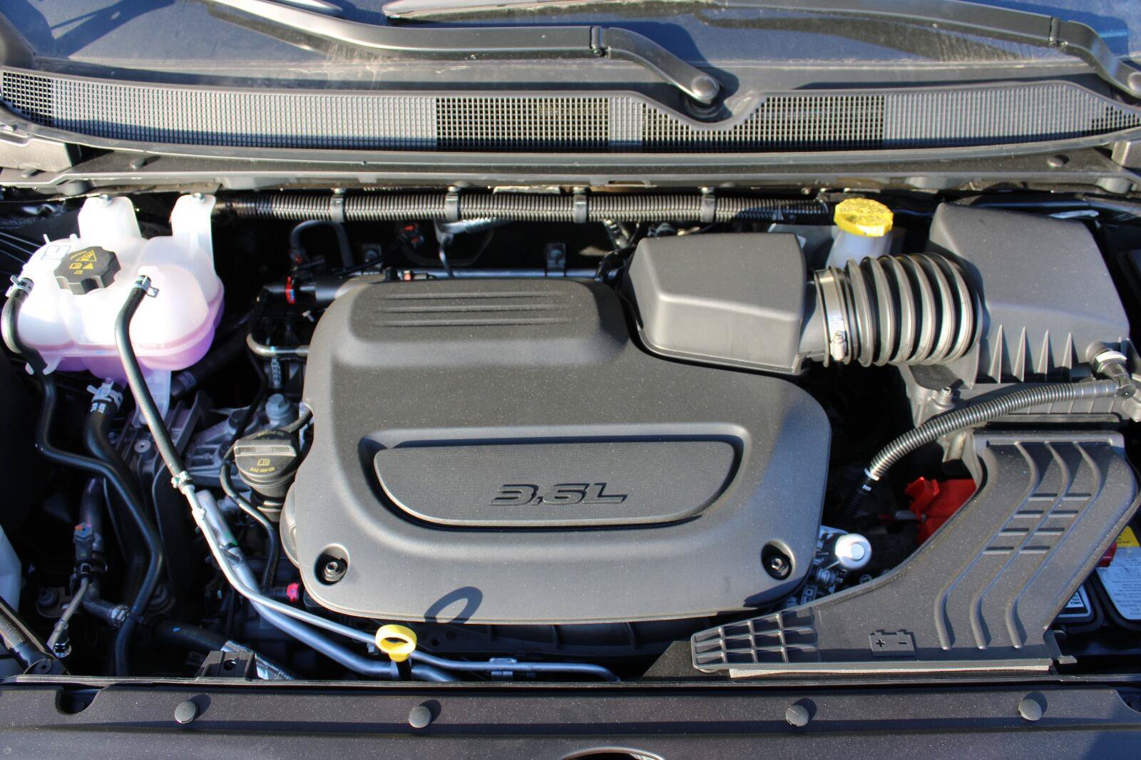 New 2026 Chrysler Pacifica Select w/ S Appearance Package FWD image 22