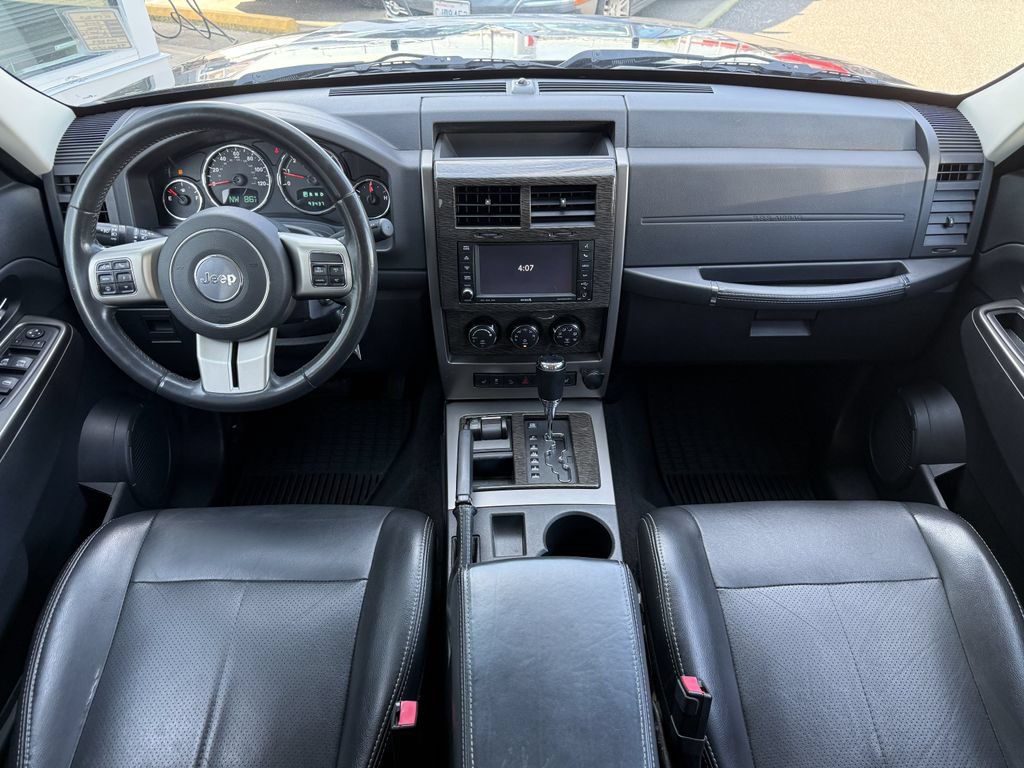Used 2012 Jeep Liberty Limited Jet w/ Comfort/Convenience Group AWD/4WD image 20