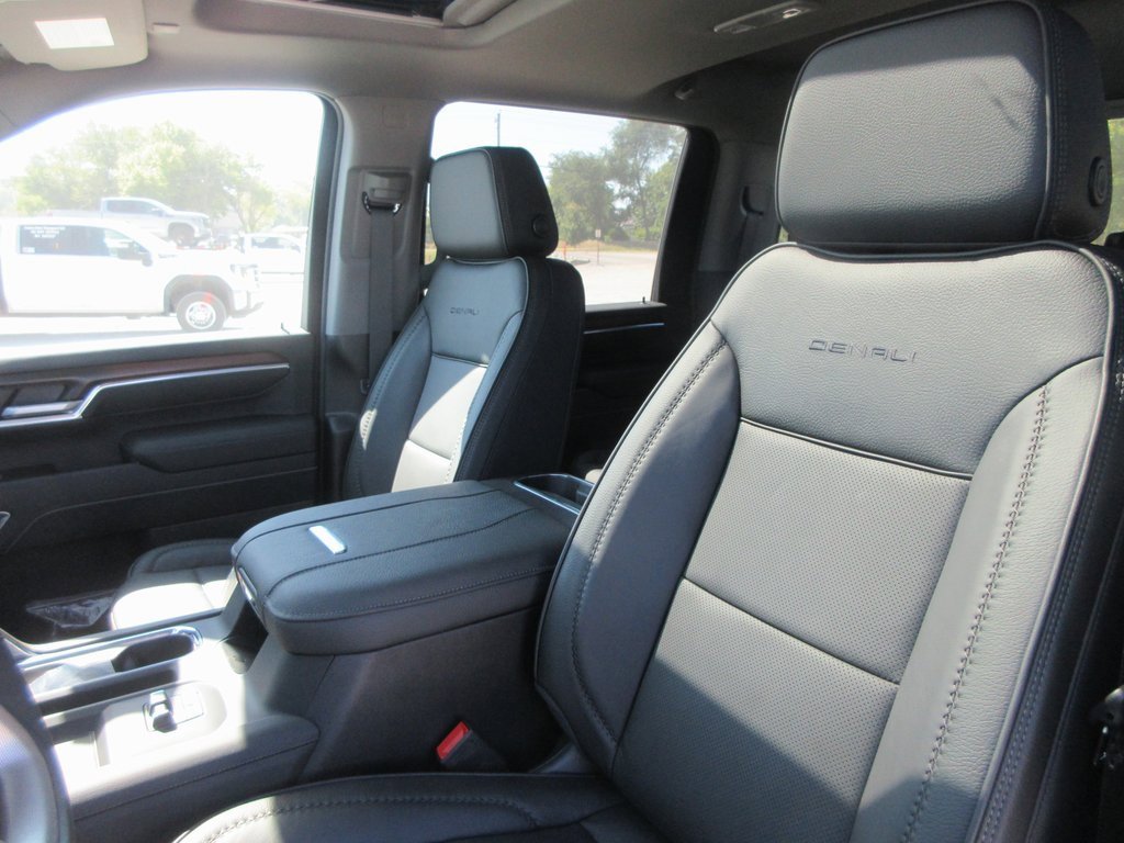 New 2026 GMC Sierra 2500 Denali w/ Denali Reserve Package image 14