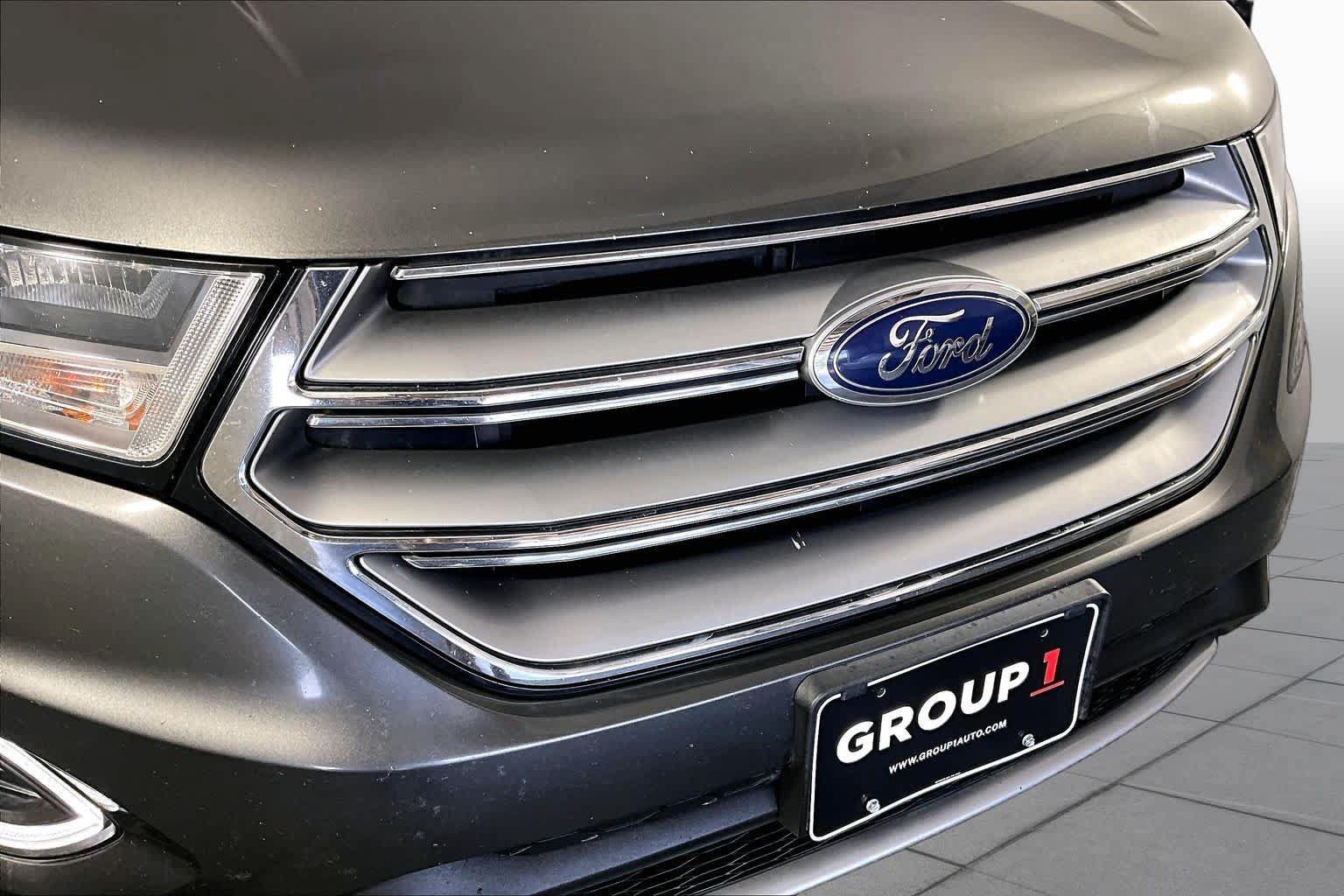 Used 2017 Ford Edge SEL w/ Equipment Group 201A FWD image 29