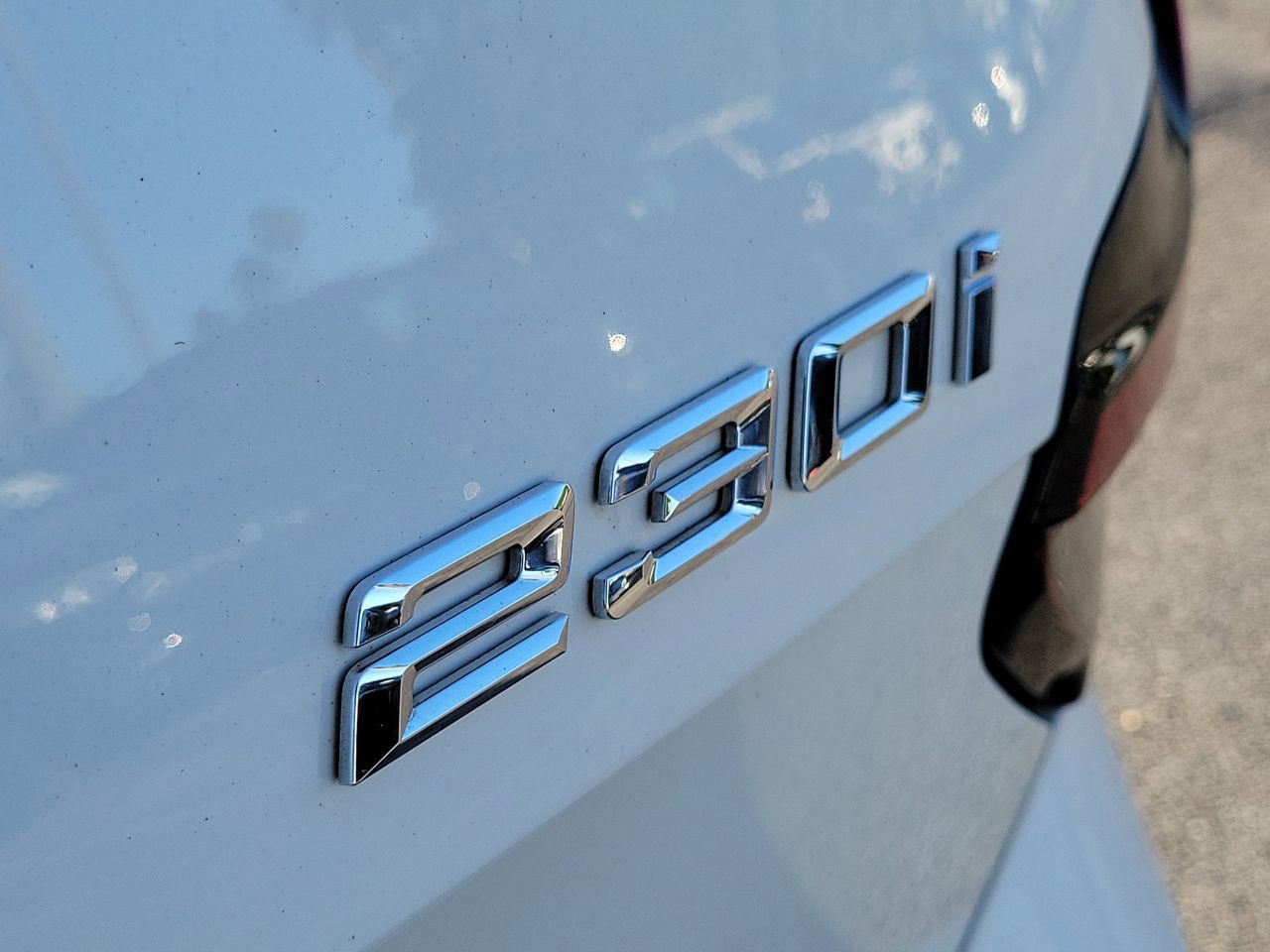 Used 2024 BMW 230i Coupe w/ Convenience Package image 7