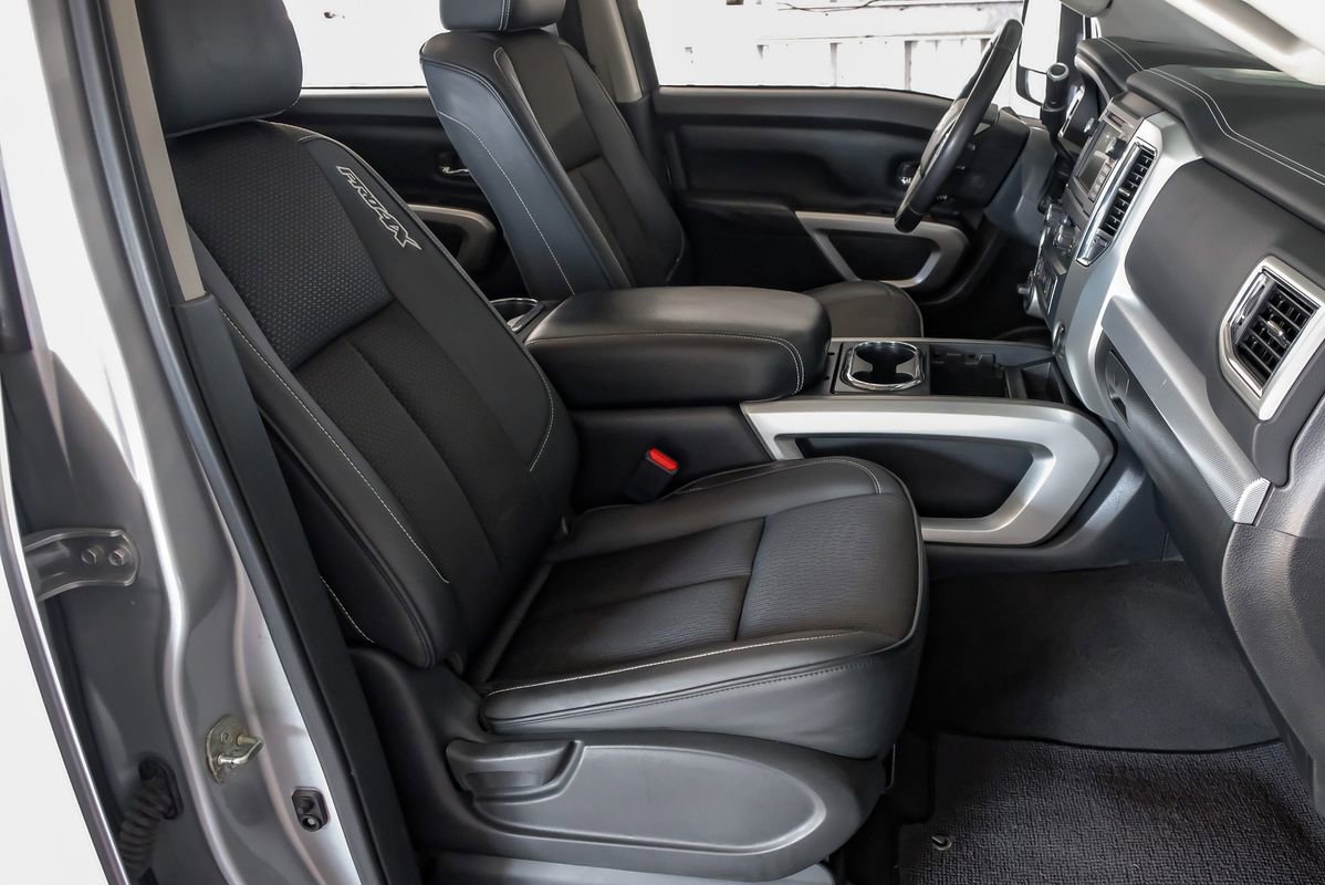 Used 2019 Nissan Titan PRO-4X image 29