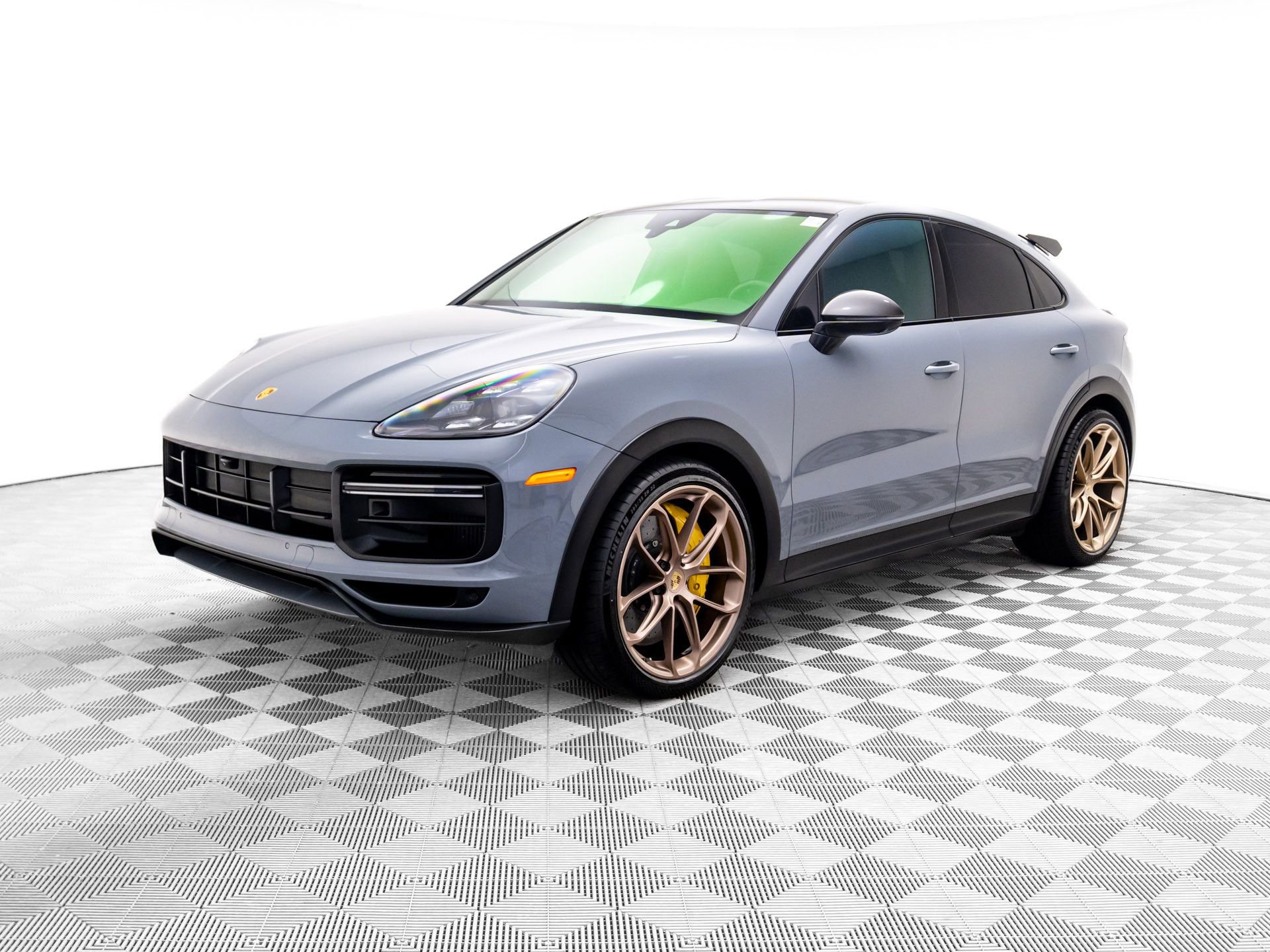 Certified 2022 Porsche Cayenne Turbo GT image 1