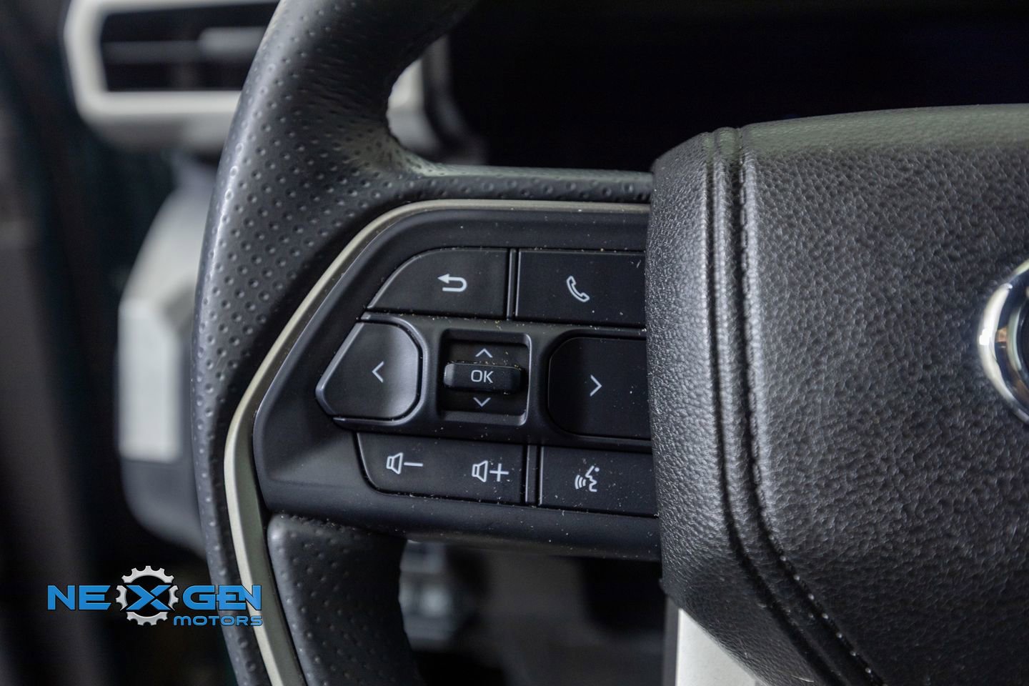 Used 2025 Toyota 4Runner Trailhunter image 14