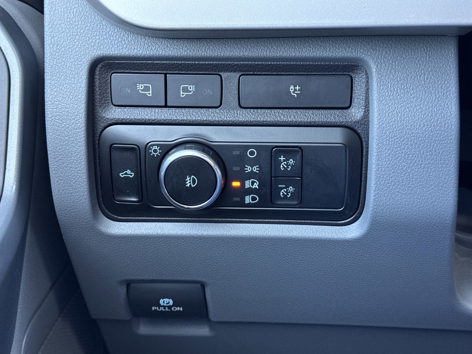 Used 2024 Ford F350 XLT image 19