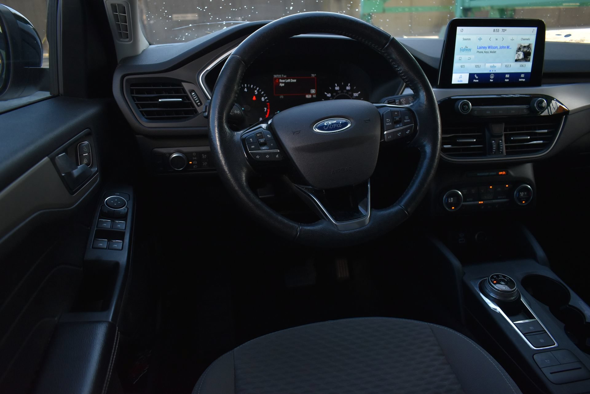 Used 2021 Ford Escape SE w/ SE Sport Appearance Package AWD/4WD image 17