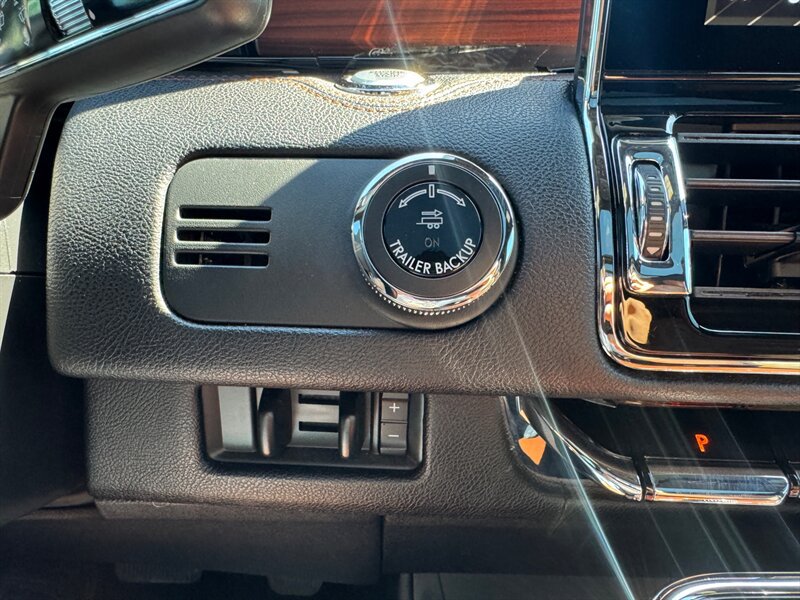 Used 2021 Lincoln Navigator L Reserve AWD/4WD image 54