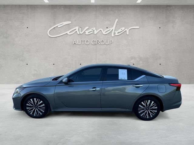 Used 2023 Nissan Altima 2.5 SV FWD image 13