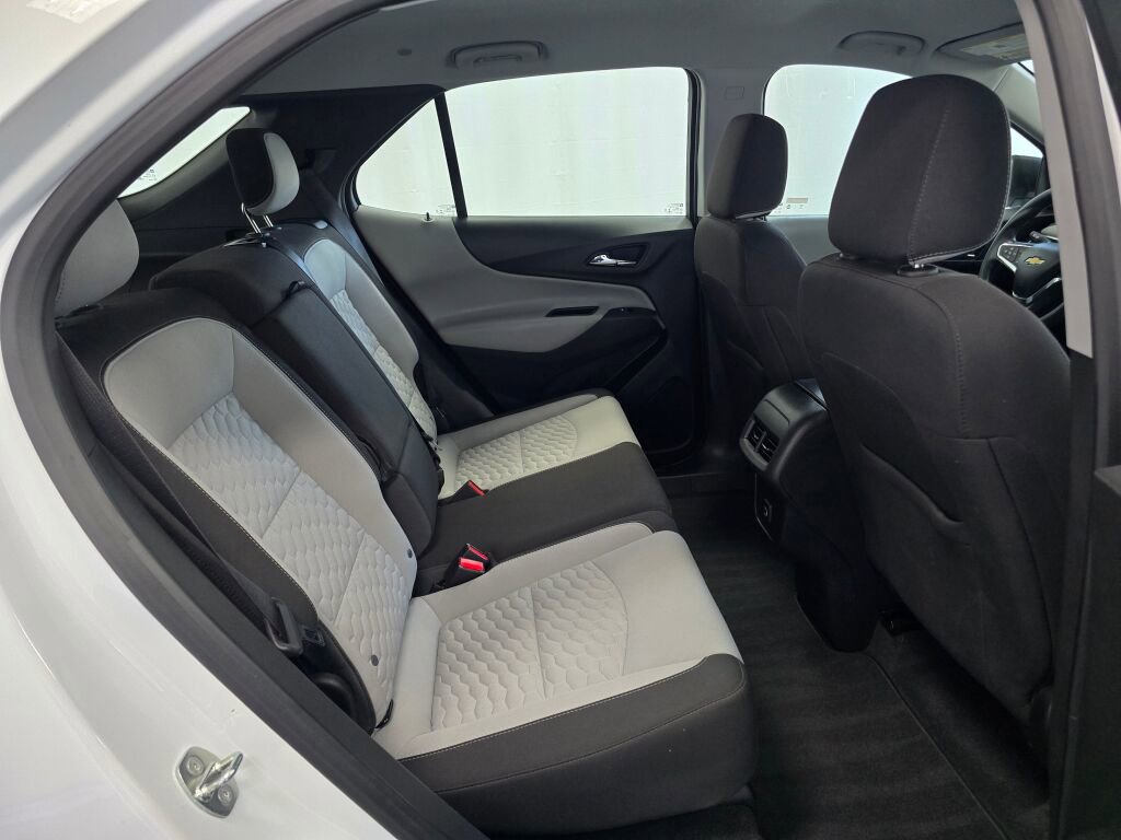 Used 2020 Chevrolet Equinox LS image 22