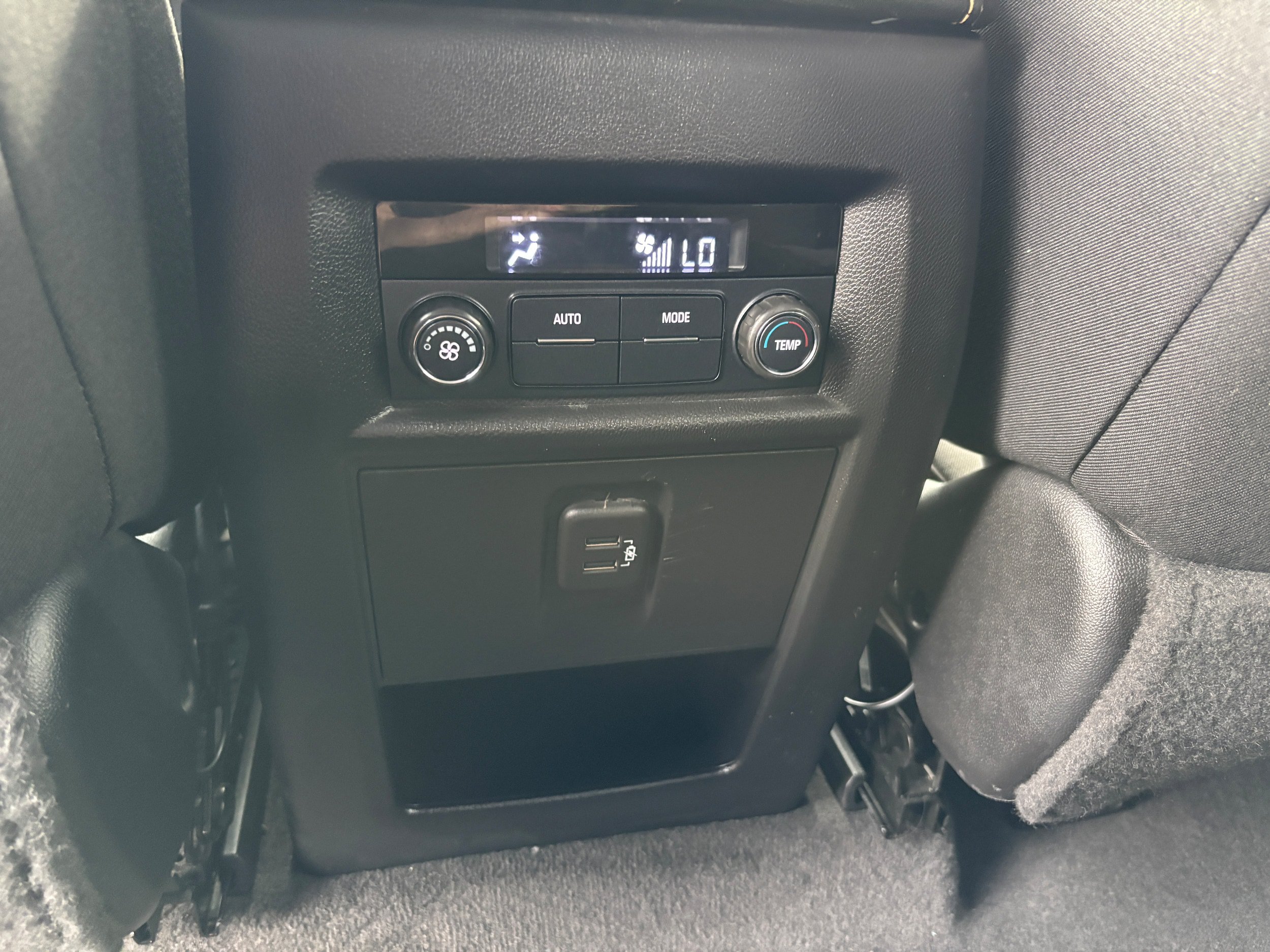 Used 2020 Chevrolet Traverse LS AWD/4WD image 16
