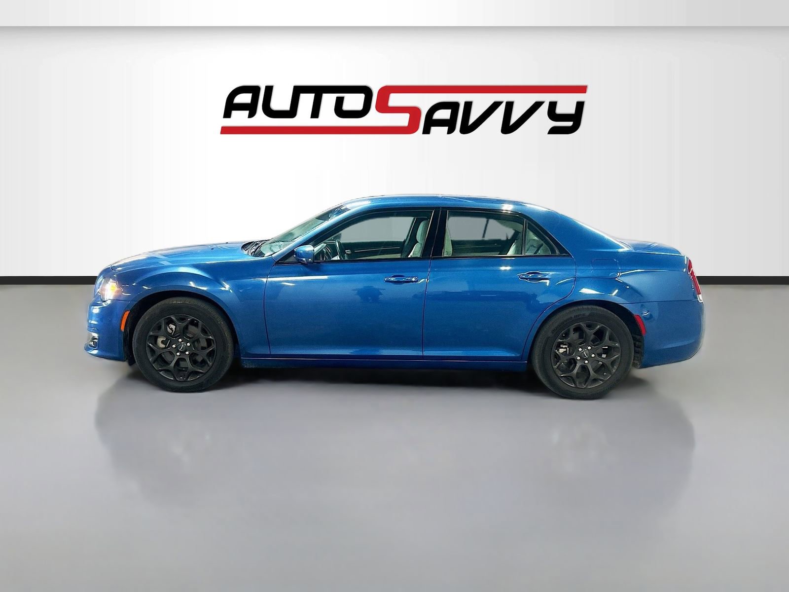 Used 2022 Chrysler 300 Touring L image 4