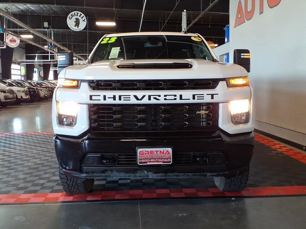 Used 2023 Chevrolet Silverado 2500 Custom w/ Custom Convenience Package image 2