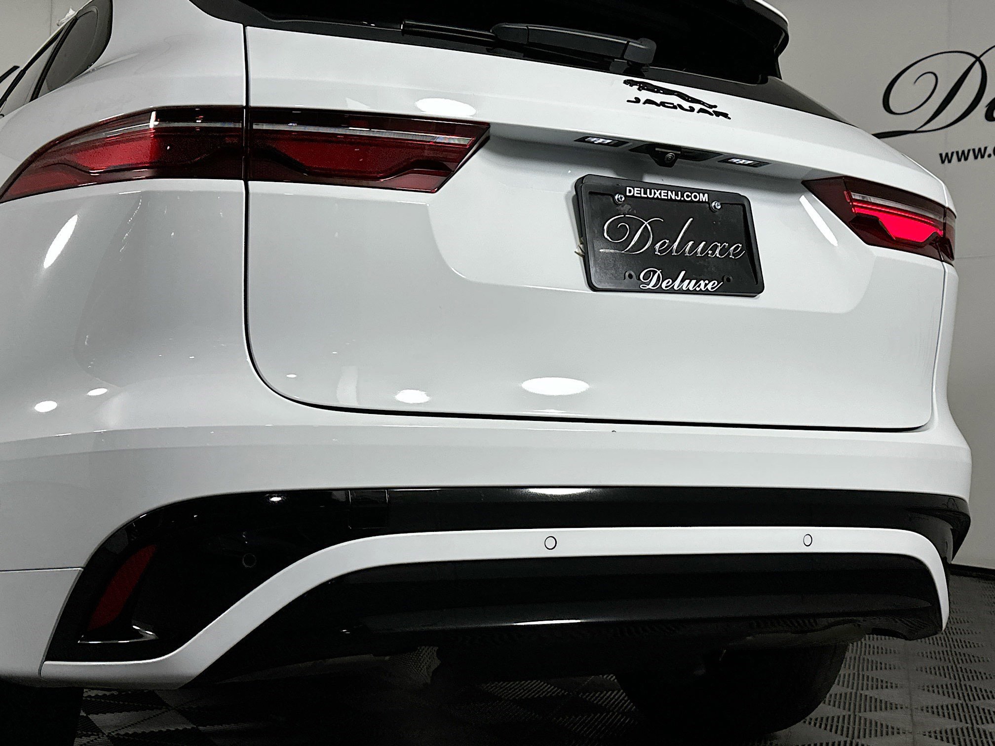 Used 2024 Jaguar F-PACE R-Dynamic S image 26