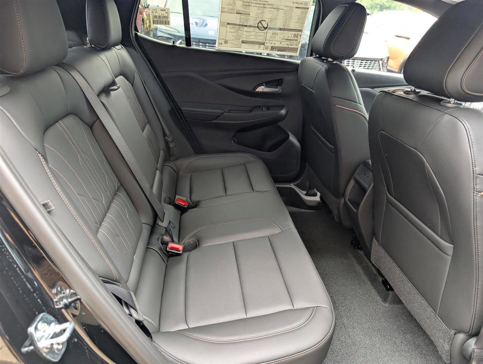 New 2025 Buick Envista Avenir image 9