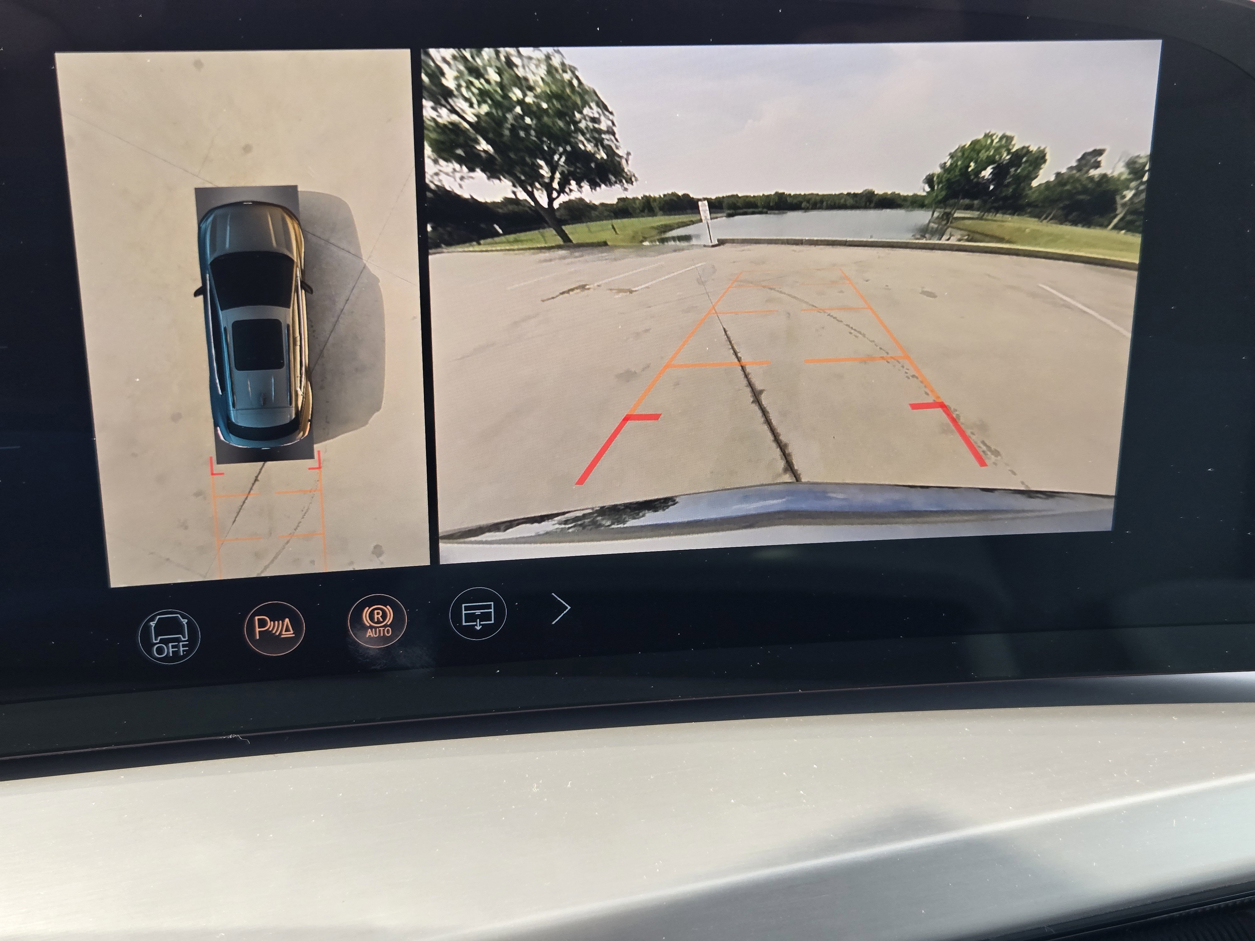 New 2026 Cadillac Vistiq Sport image 13