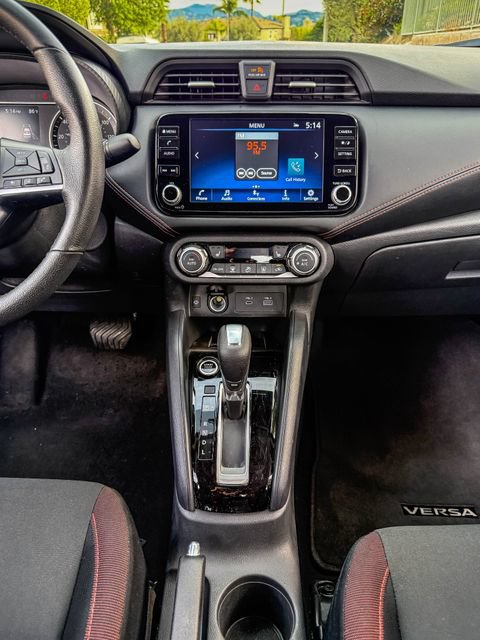Used 2024 Nissan Versa SR FWD image 32
