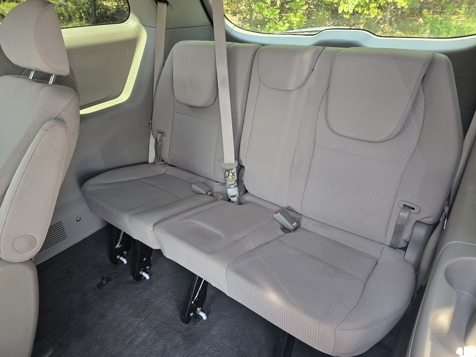 Used 2018 Kia Sedona L FWD image 10