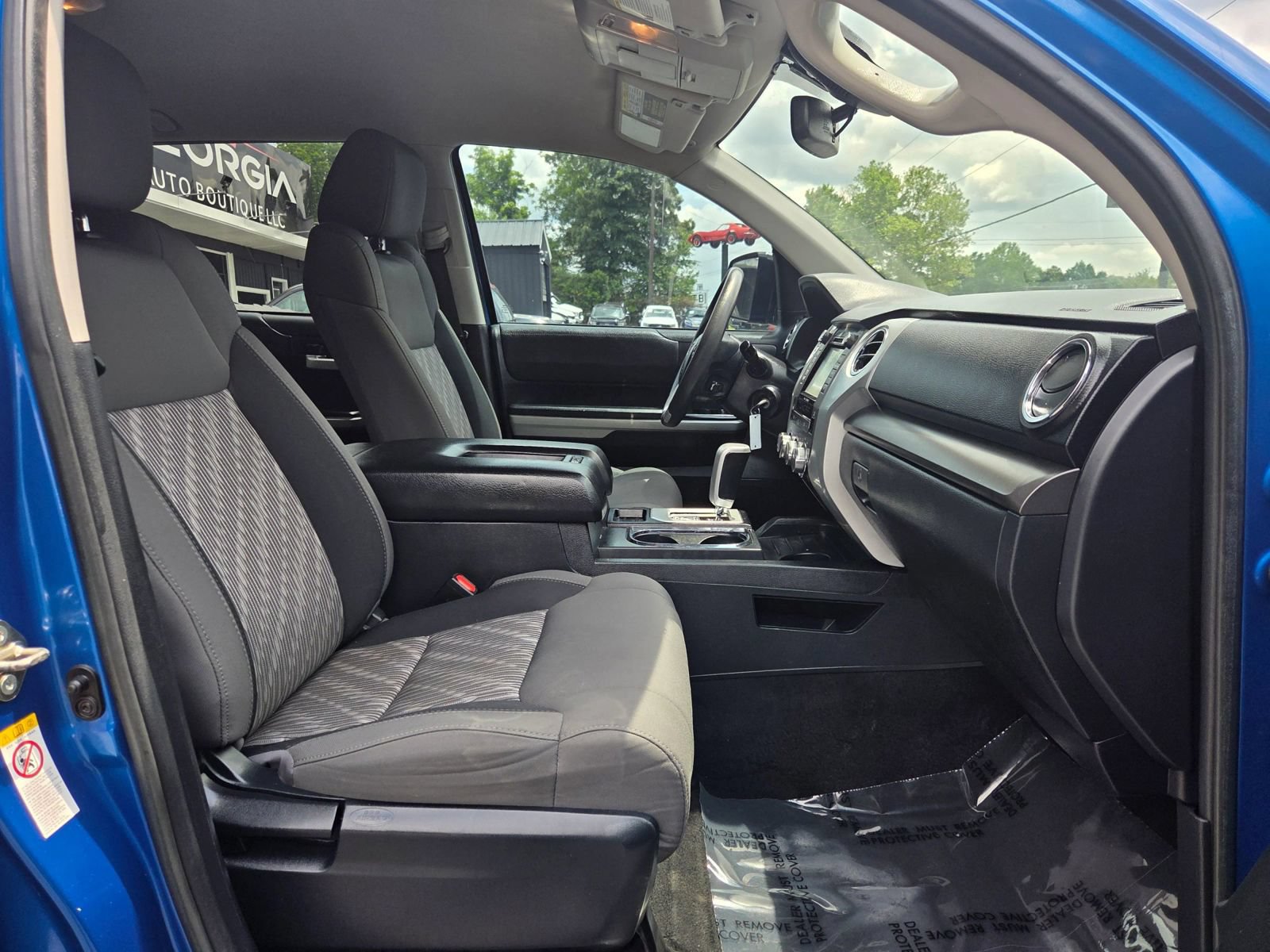 Used 2018 Toyota Tundra SR5 w/ TRD Off Road Package AWD/4WD image 12