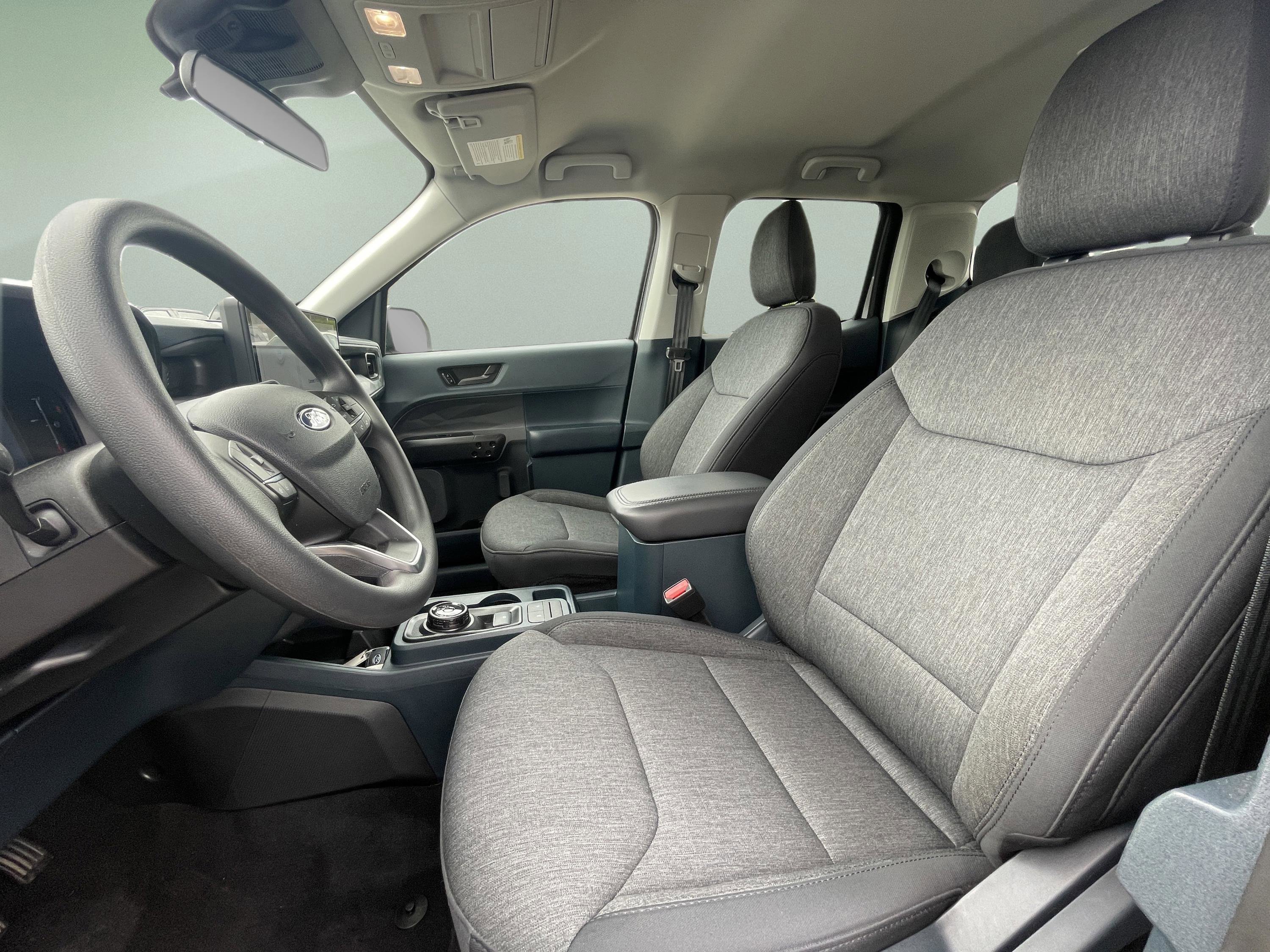 Certified 2025 Ford Maverick XLT w/ Black Appearance Package image 12