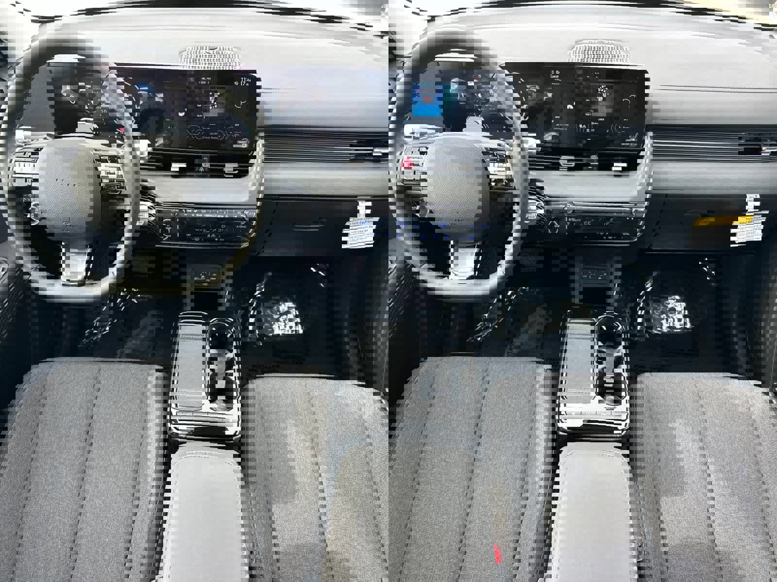 New 2026 Hyundai Ioniq 5 SE image 3