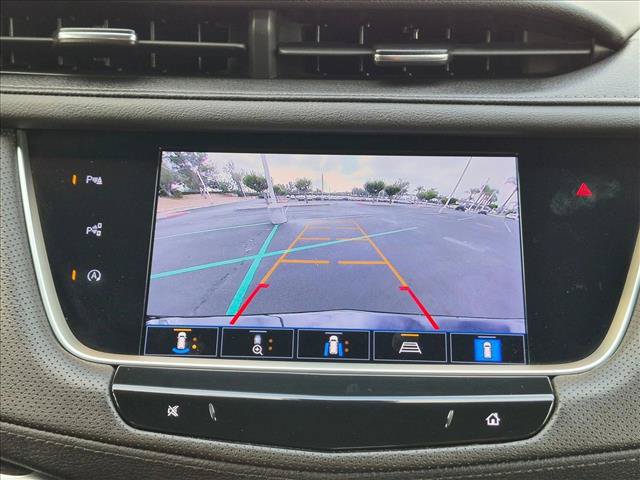 Used 2022 Cadillac XT5 Premium Luxury w/ Technology Package FWD image 14