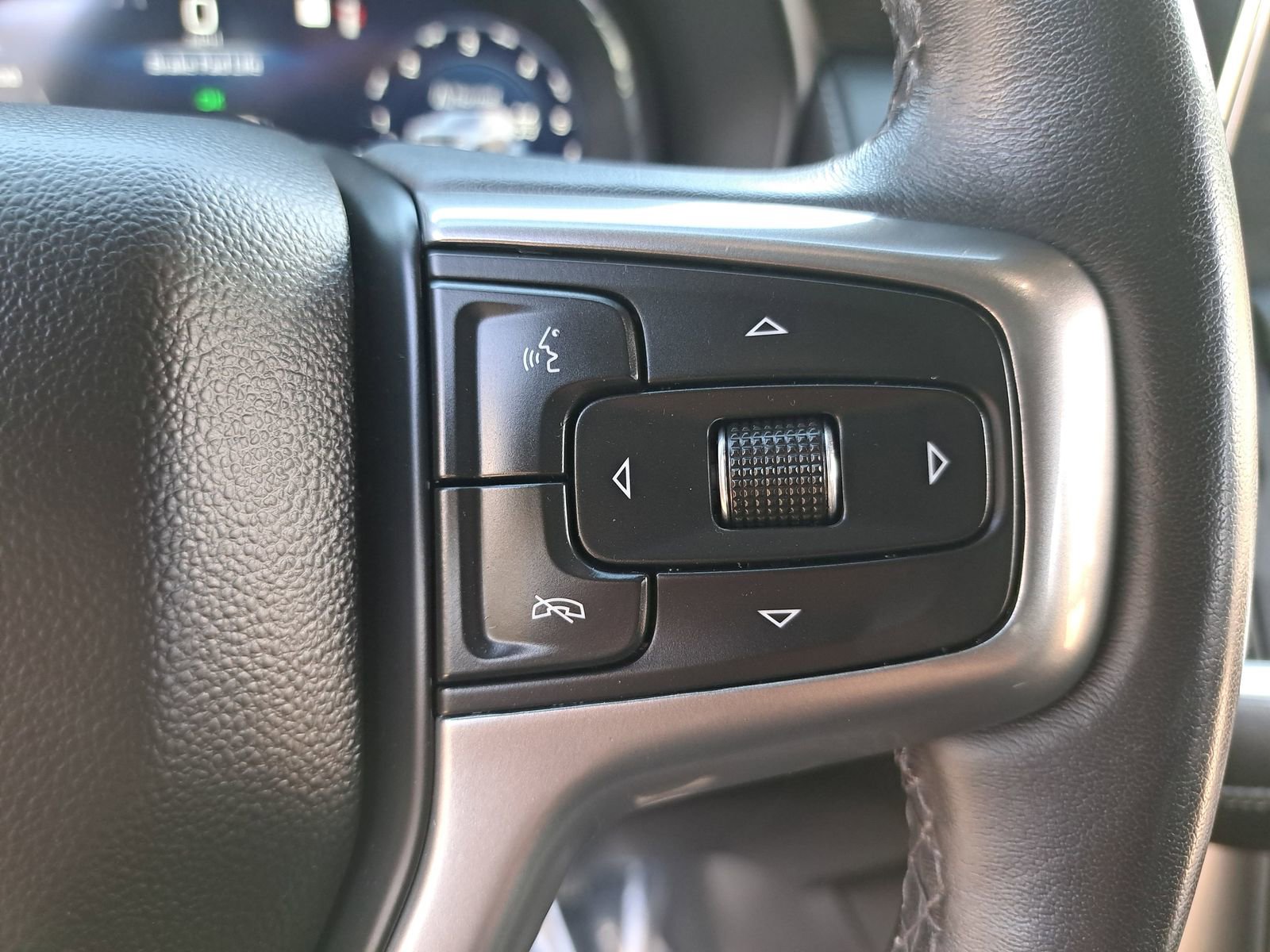 Used 2022 Chevrolet Tahoe LT w/ Luxury Package image 20