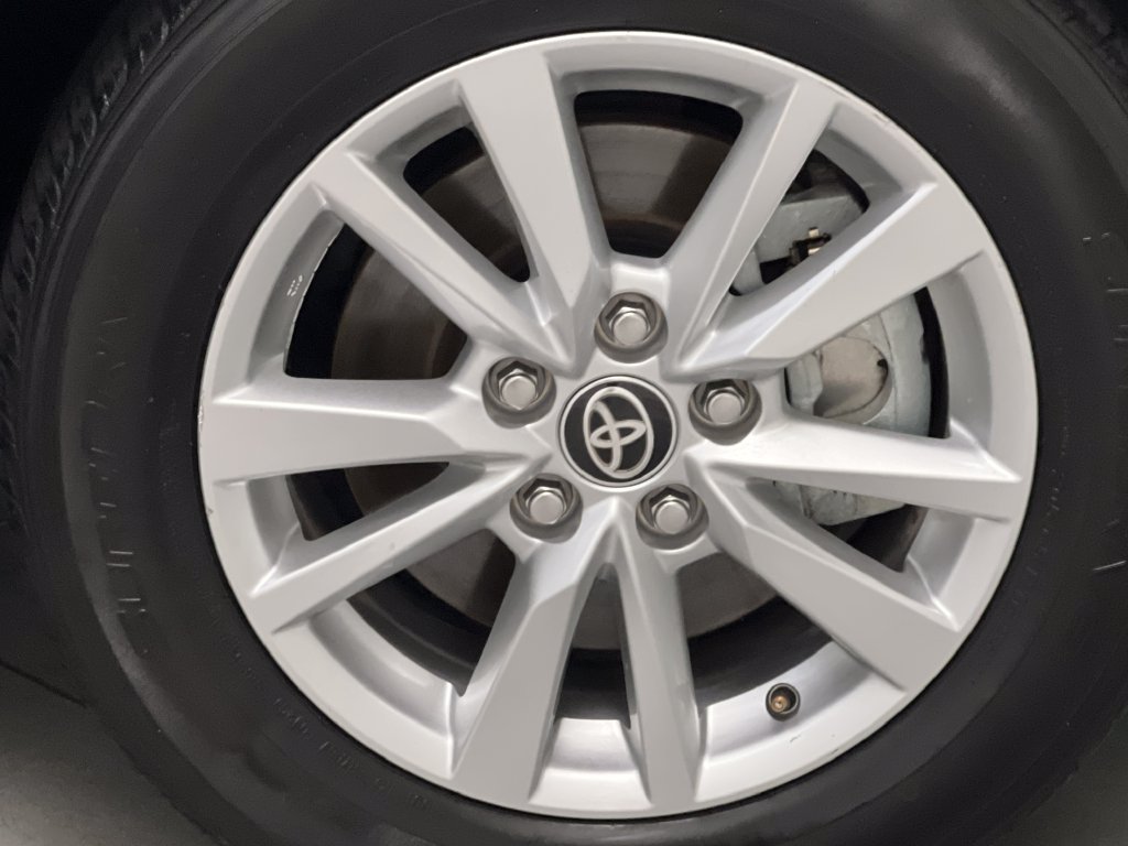 Used 2025 Toyota Camry LE FWD image 68