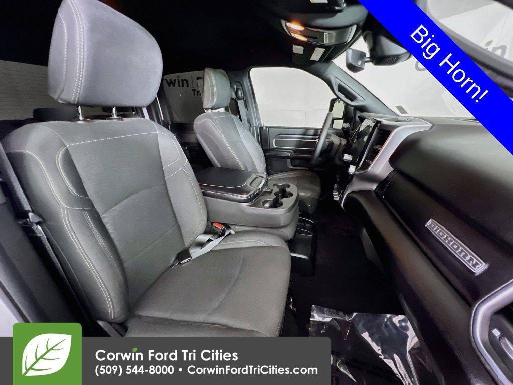 Used 2025 RAM 2500 Big Horn AWD/4WD image 16
