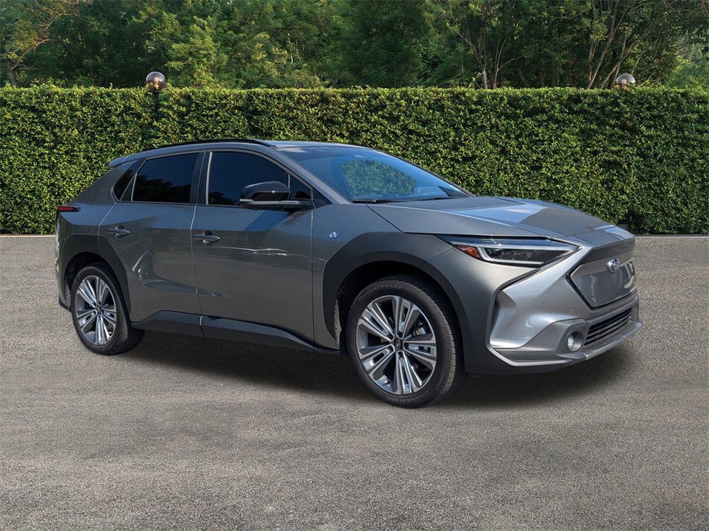 Used 2025 Subaru Solterra Limited w/ Limited Convenience Package image 2