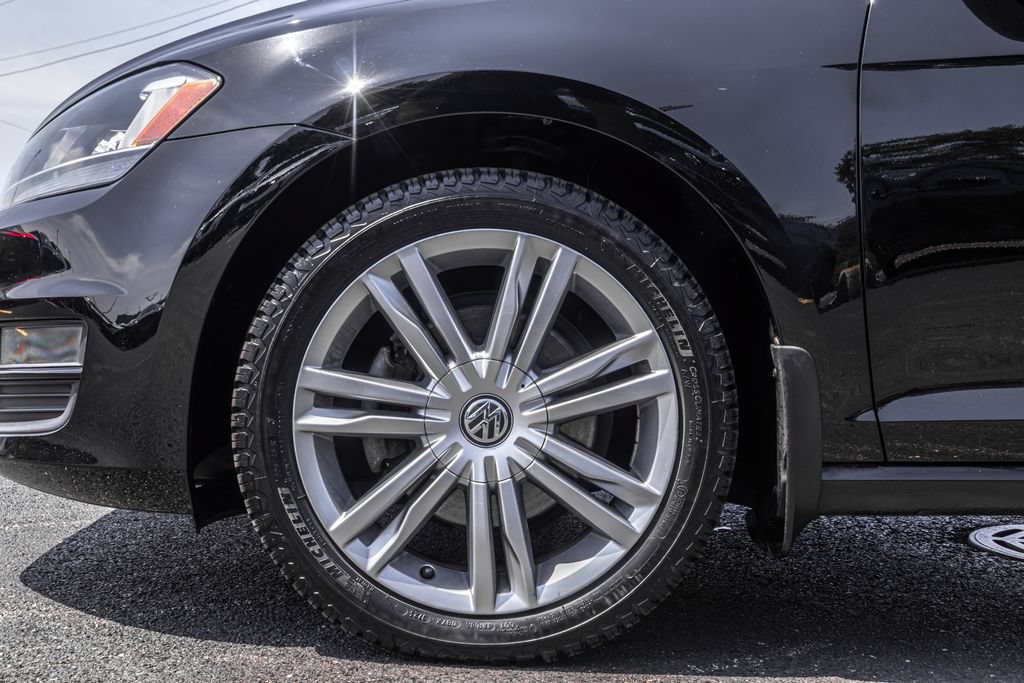 Used 2015 Volkswagen Golf TDI SE w/ Lighting Package FWD image 36