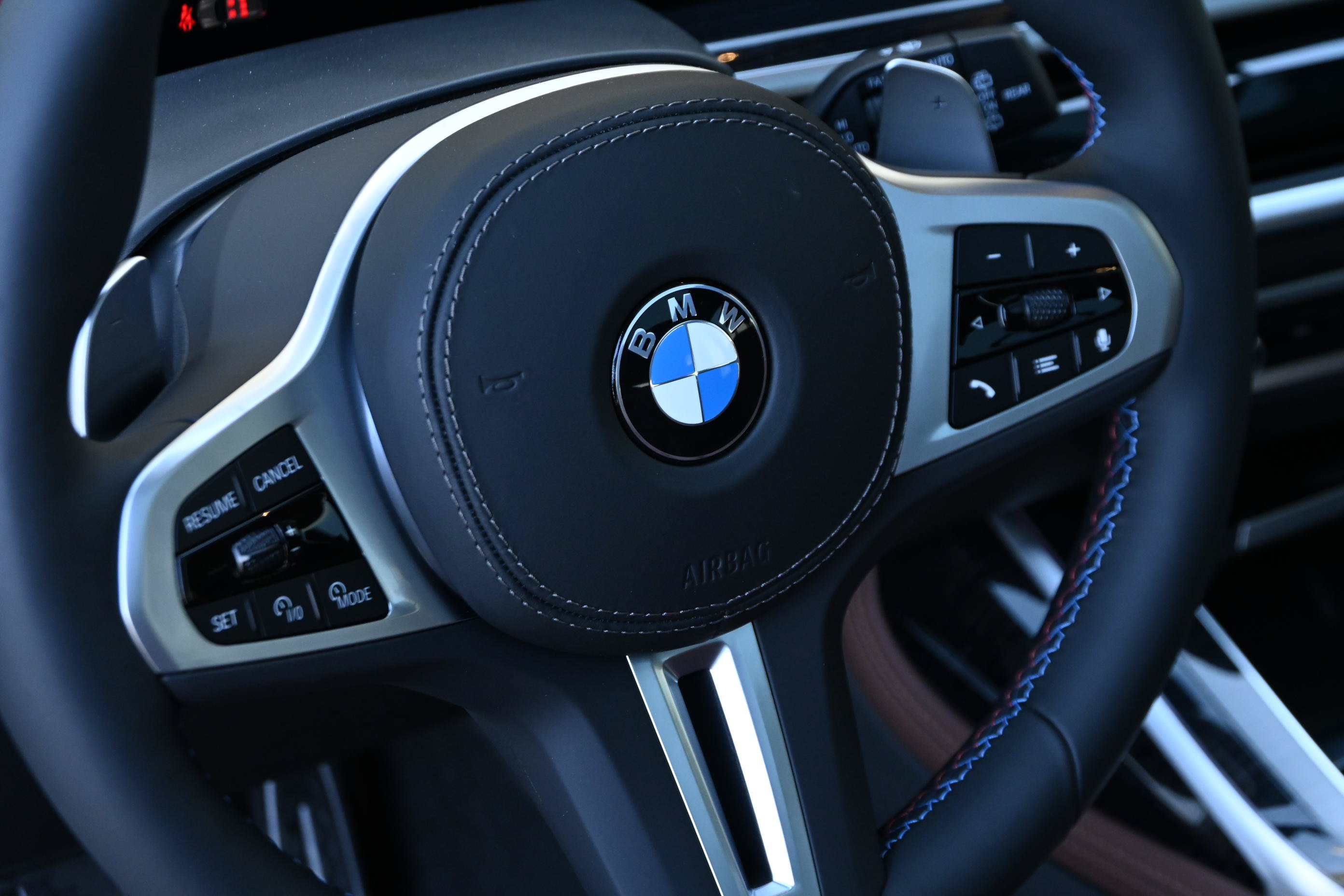 Used 2026 BMW X7 M60i AWD/4WD image 13