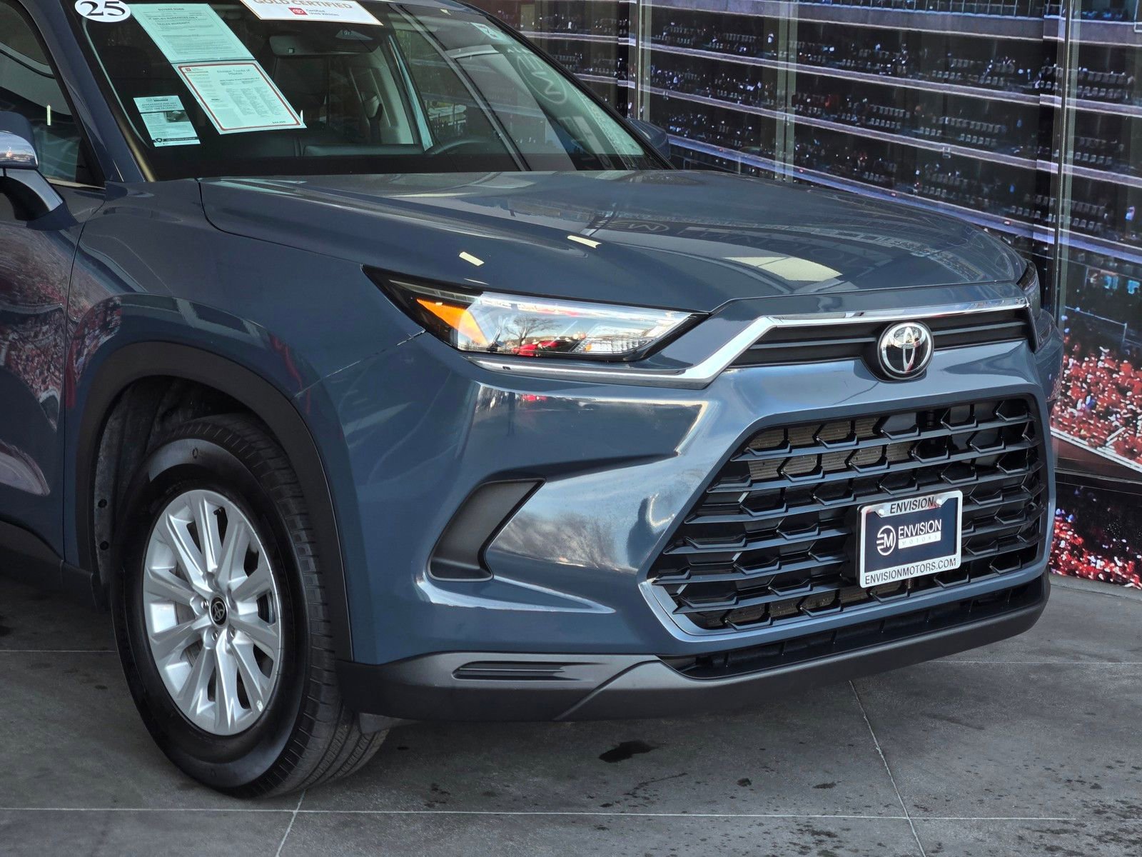 Certified 2025 Toyota Grand Highlander AWD image 2