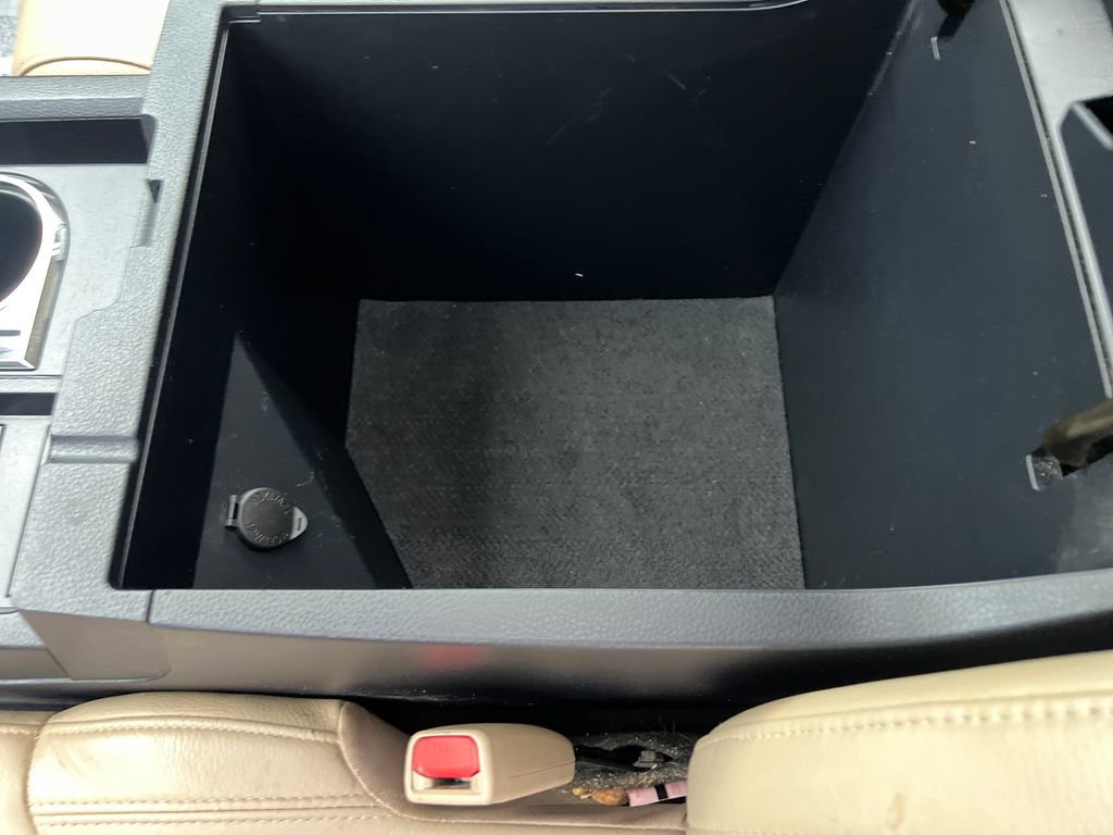 Used 2016 Toyota Tundra Limited w/ Limited Premium Package image 23