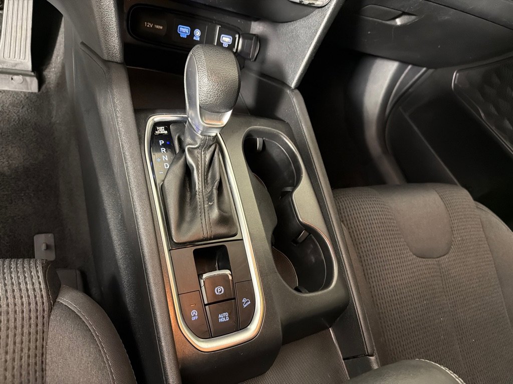 Used 2019 Hyundai Santa Fe SE AWD/4WD image 16