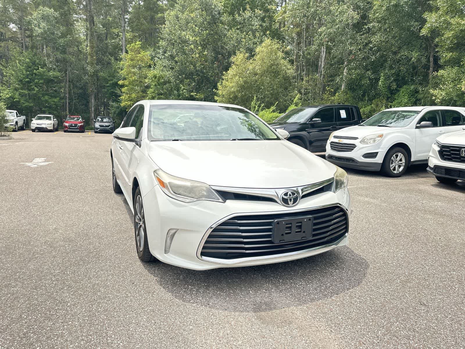 Used 2016 Toyota Avalon XLE FWD image 8
