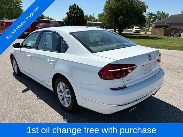 Used 2018 Volkswagen Passat 2.0T S w/ Driver Assistance Package FWD image 4