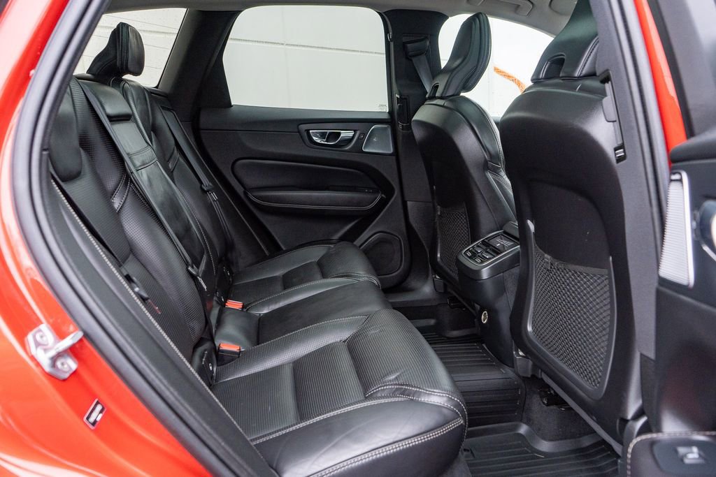 Used 2020 Volvo XC60 T6 Inscription w/ Protection Package Premier image 13