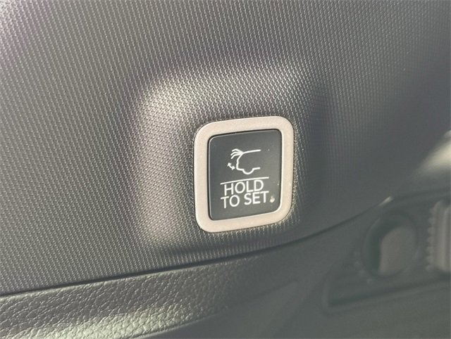 New 2026 Jeep Grand Cherokee Laredo image 32