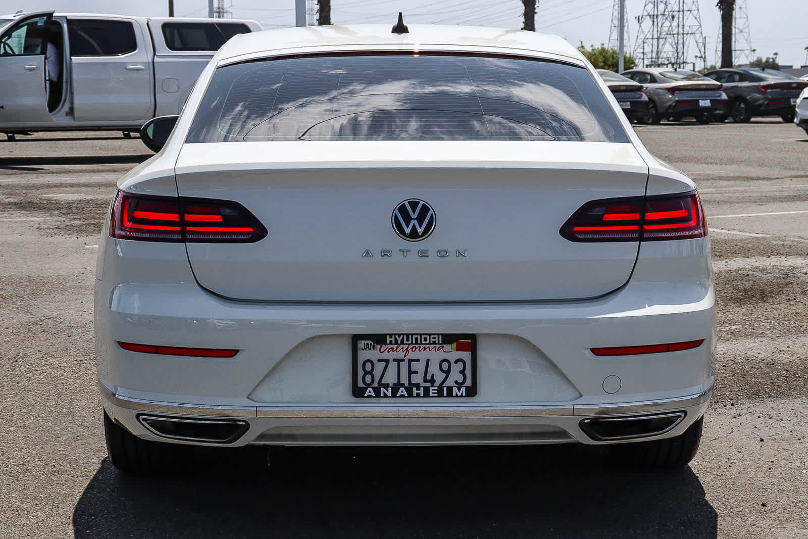 Used 2021 Volkswagen Arteon SE FWD image 8