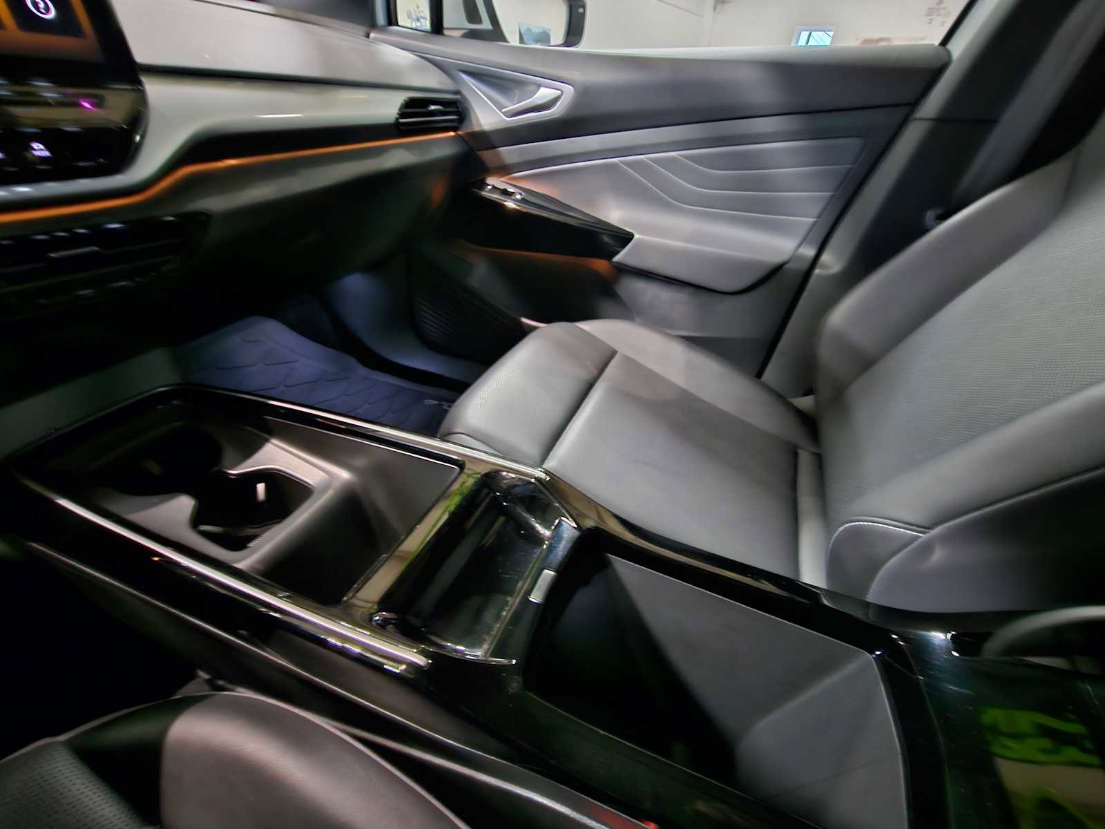 Used 2023 Volkswagen ID.4 Pro S image 31