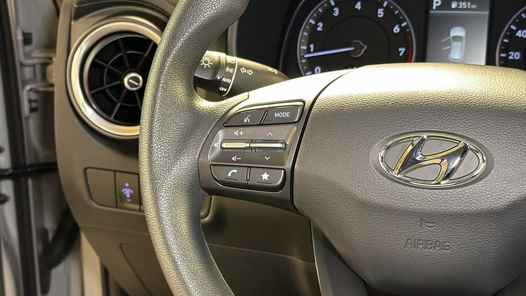 Used 2022 Hyundai Kona SE image 18