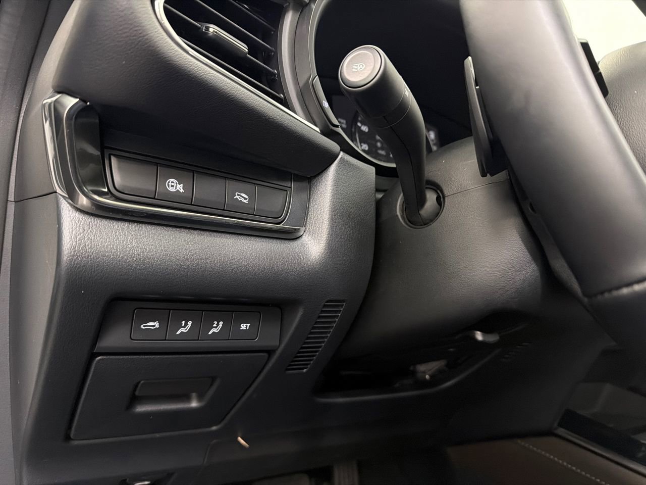 Certified 2025 MAZDA CX-30 2.5 Turbo w/ Premium Package image 33