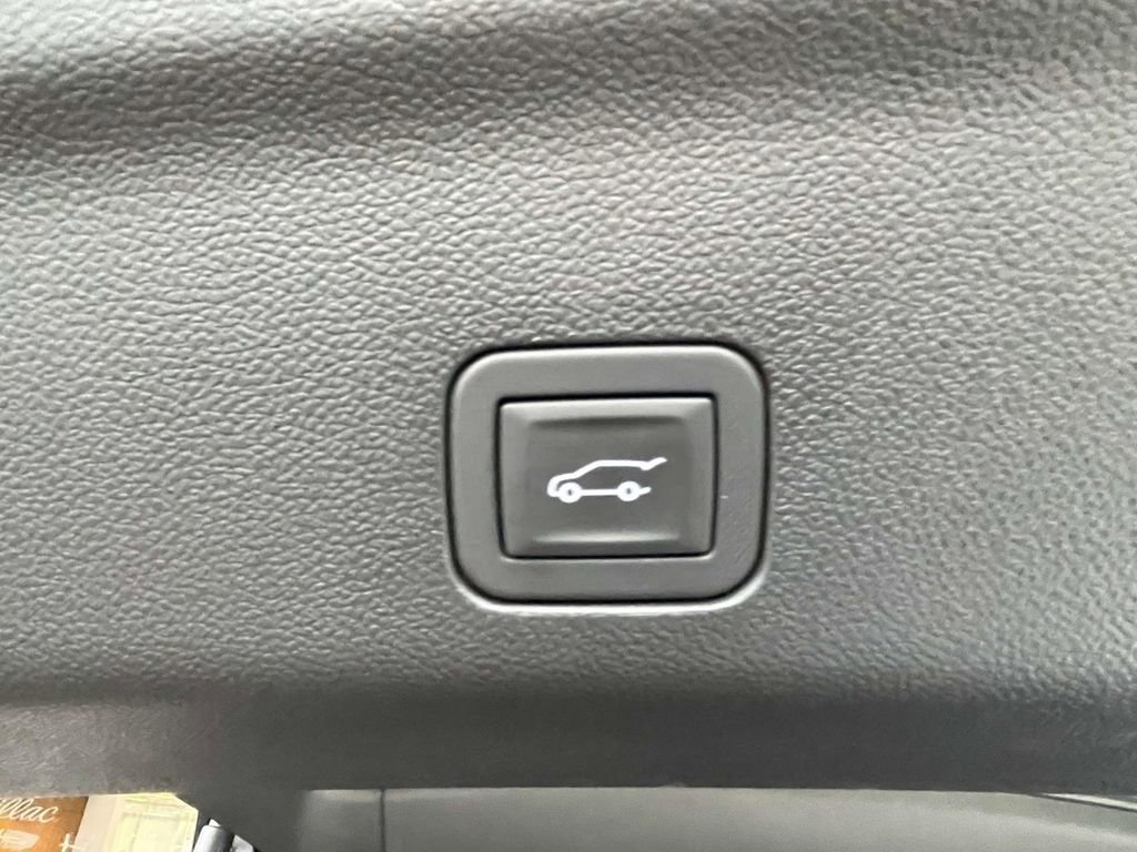 New 2026 Cadillac Escalade V image 10