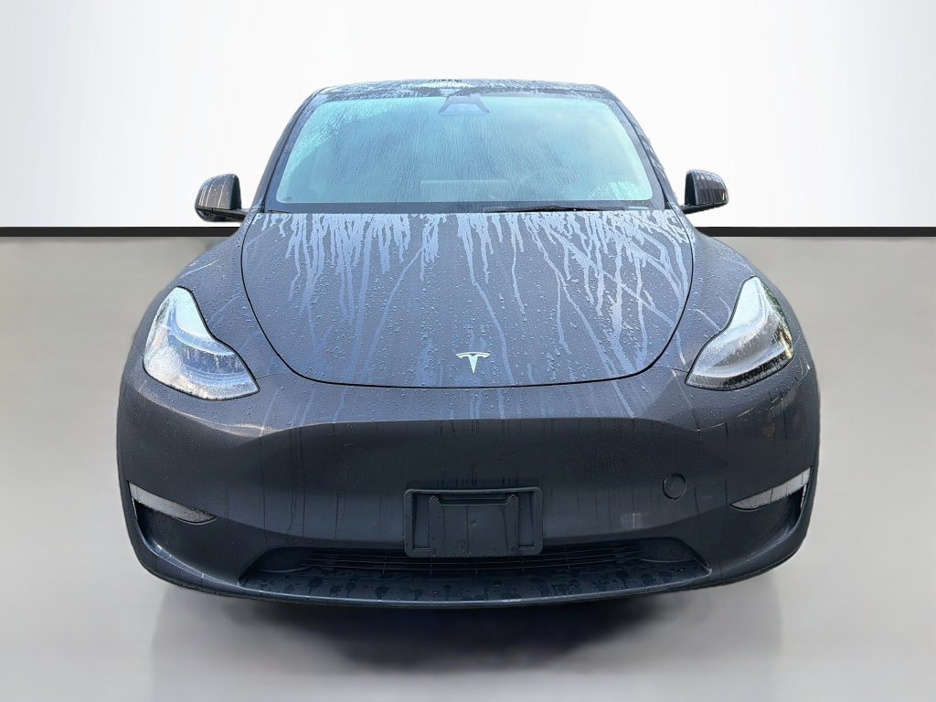 Used 2024 Tesla Model Y Long Range AWD/4WD image 2