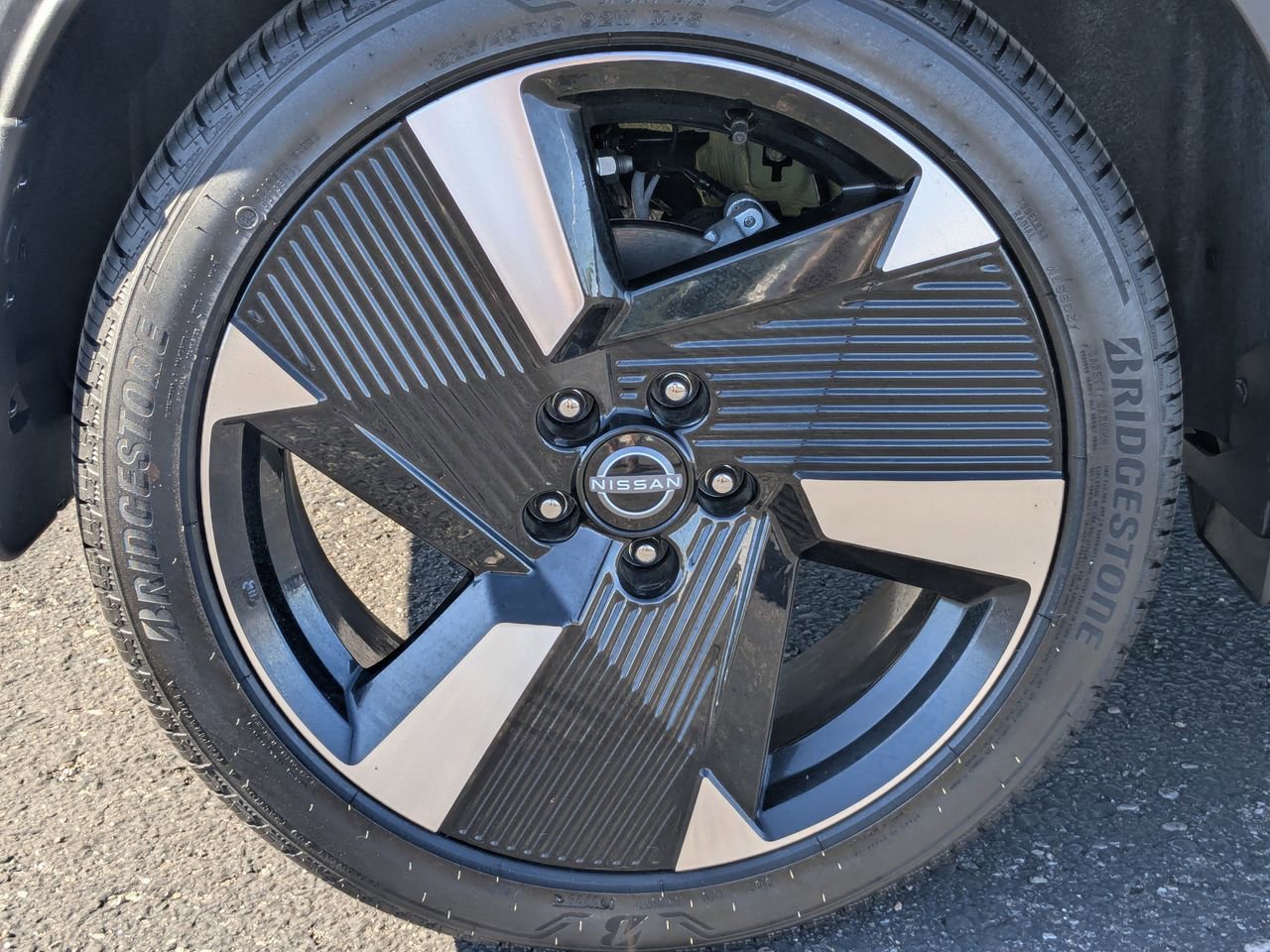 New 2026 Nissan Kicks SR w/ SR Premium Package image 9