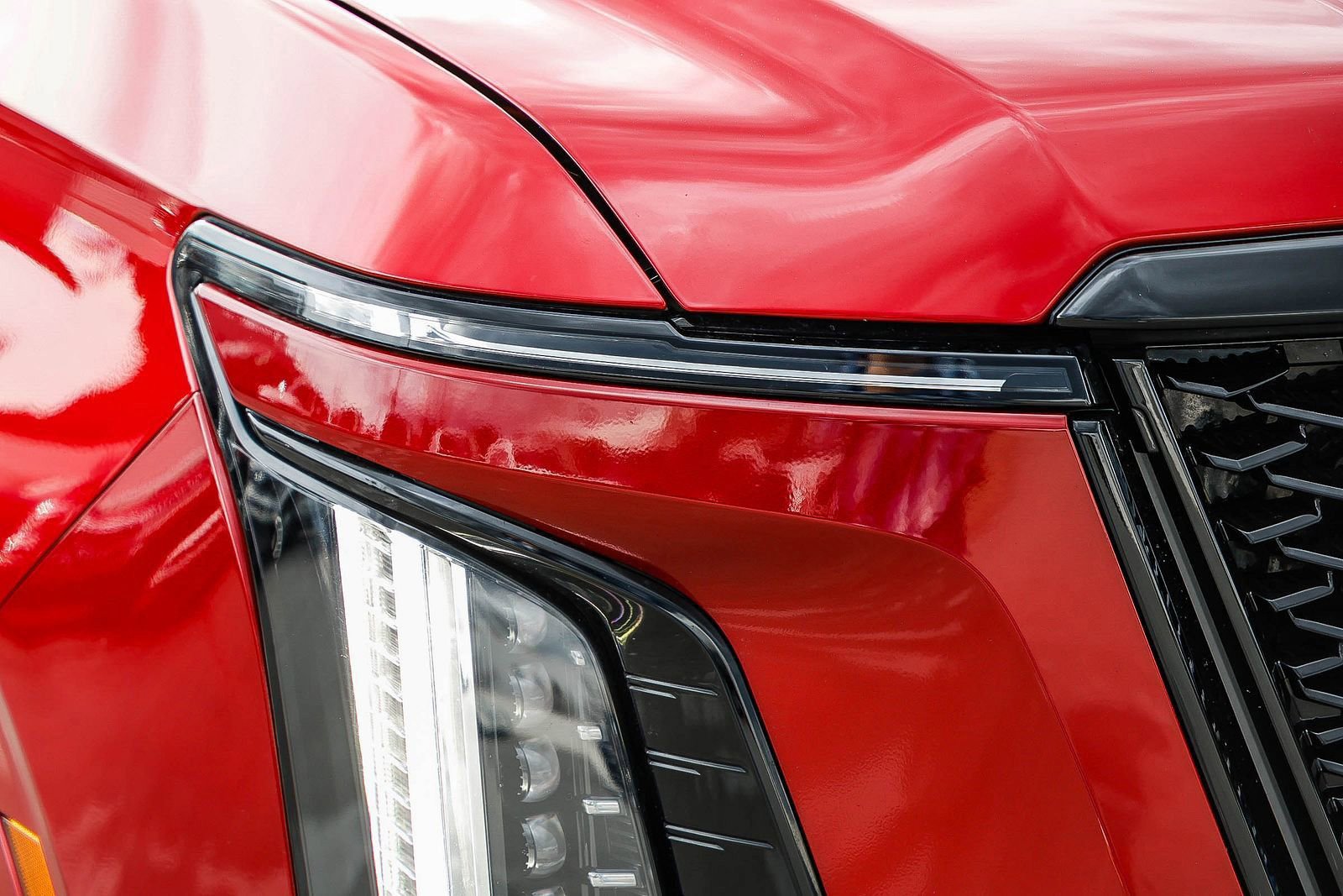 Used 2025 Cadillac Escalade ESV V image 7