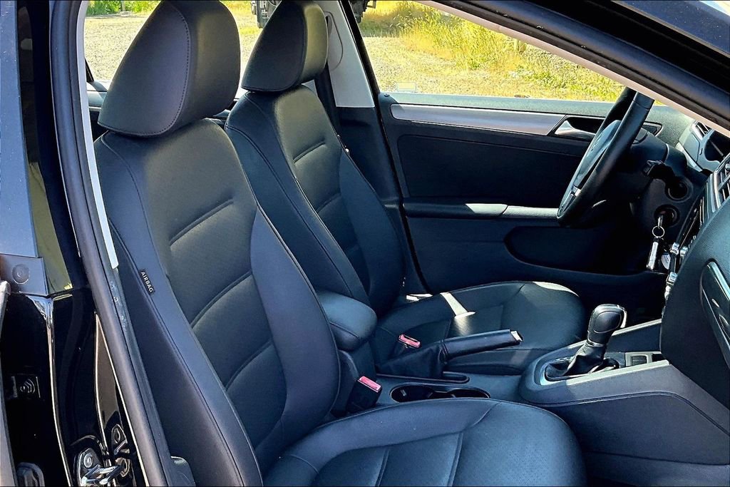 Used 2013 Volkswagen Jetta TDI FWD image 10