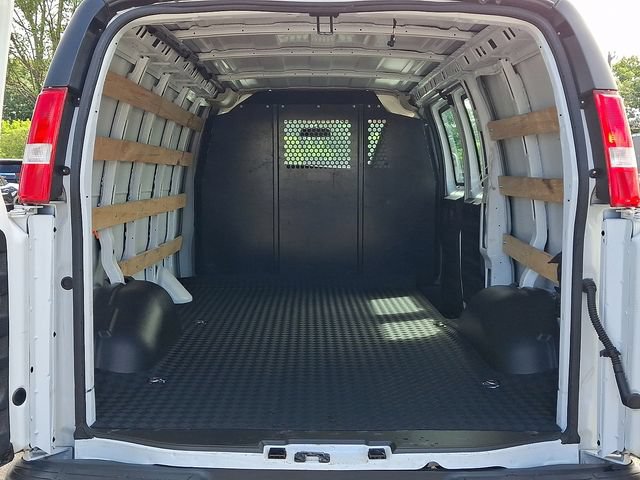 Used 2025 GMC Savana 2500 w/ Driver Convenience Package RWD image 31