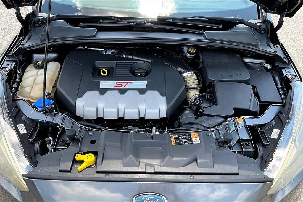 Used 2017 Ford Focus ST FWD image 31